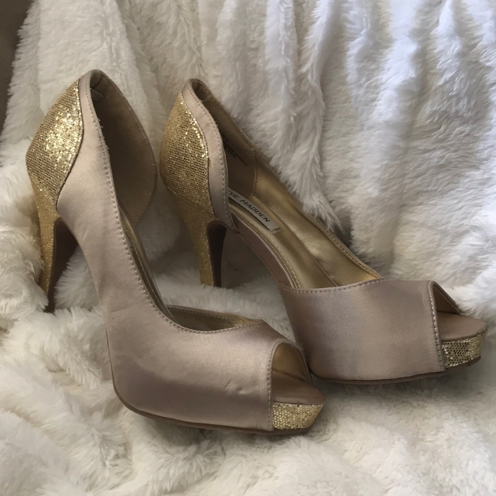 Steve Madden Gold Sequin Heels